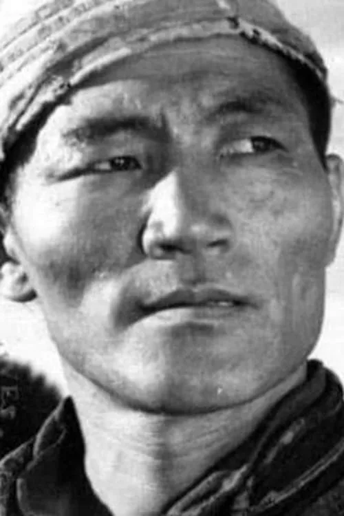 Zanabazar Jambal interpretando a Davaasüren