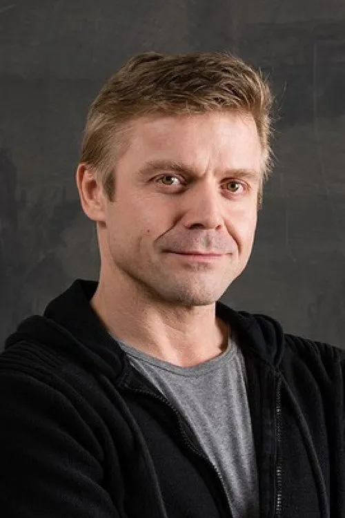 Zbyněk Fric interpretando a Smajl