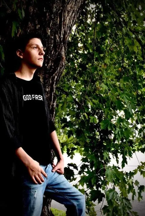 Michael Sigler ha trabajado con Zeb Slone en 2 ocasiones