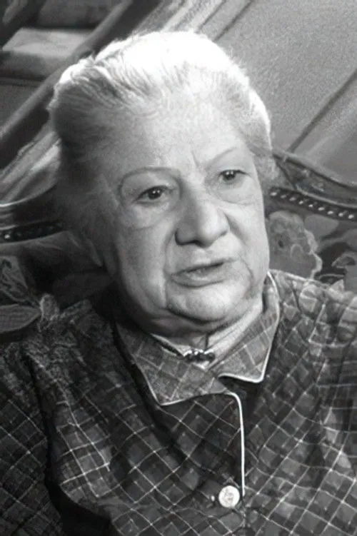 Brigitte Bargès ha trabajado con Zélie Yzelle en 1 ocasiones