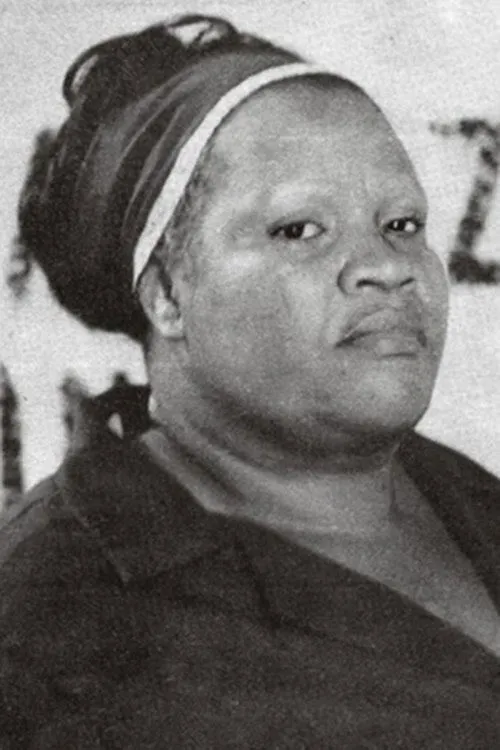 Zeni Pereira interpretando a 