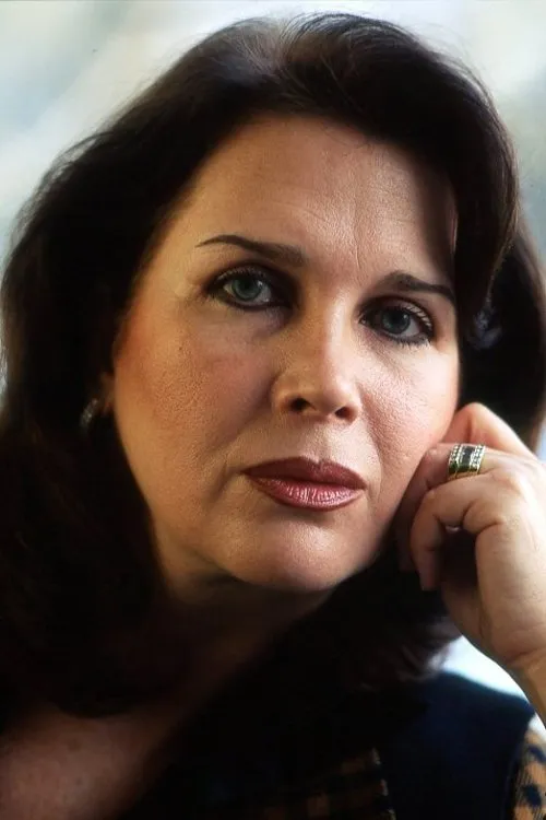 Zerrin Arbaş en su biografía y filmografía