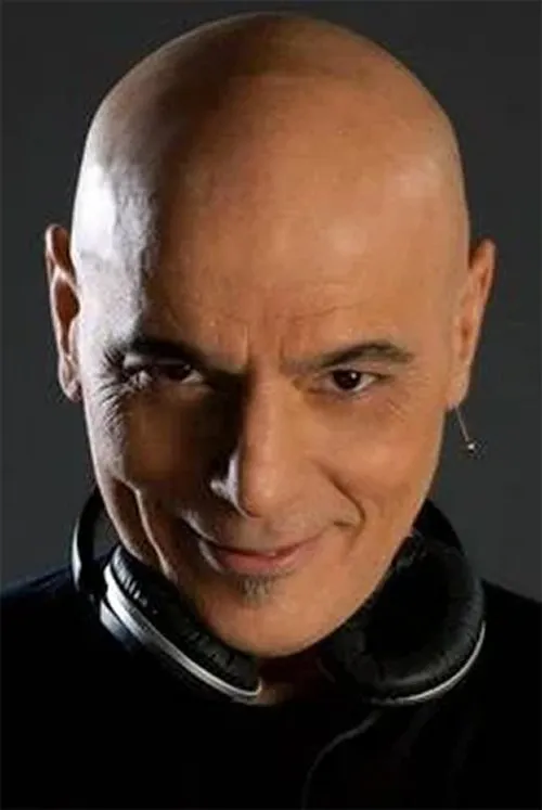 Zeta Bosio interpretando a Self