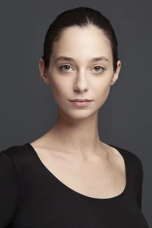 Destina Baser ha trabajado con Zeynep Oymak en 1 ocasiones