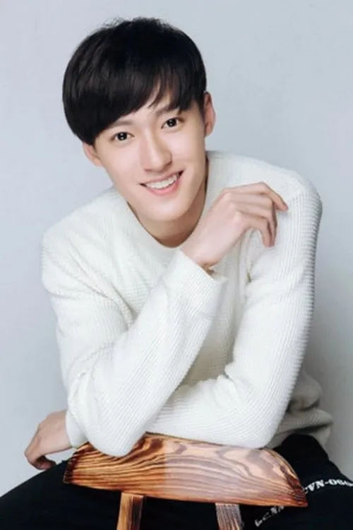 Zhang He Hao Zhen en su biografía y filmografía