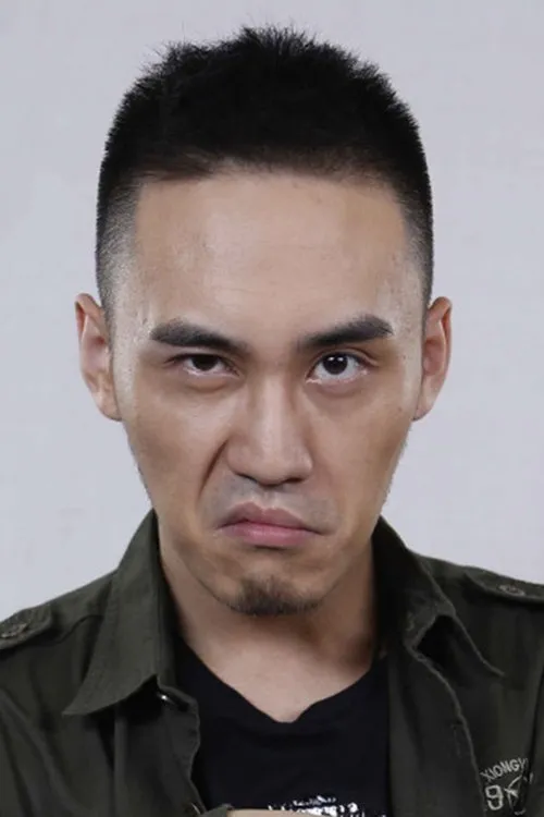 Zhang Jiahang interpretando a Ma Guan