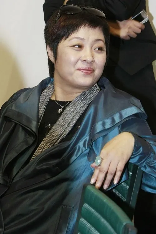 Wang Xiaozhu ha trabajado con Zhang Qiufang en 1 ocasiones