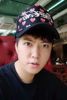 Bai Zeze ha trabajado con Zhang Yiming en 1 ocasiones