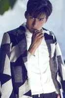 Zhao Yue en su biografía y filmografía