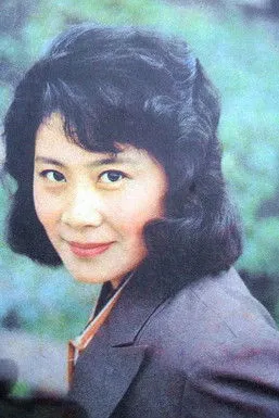 Foto de perfil del actor Zhou Hong en el reparto