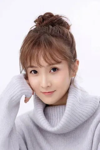 Zhu Yue en su biografía y filmografía