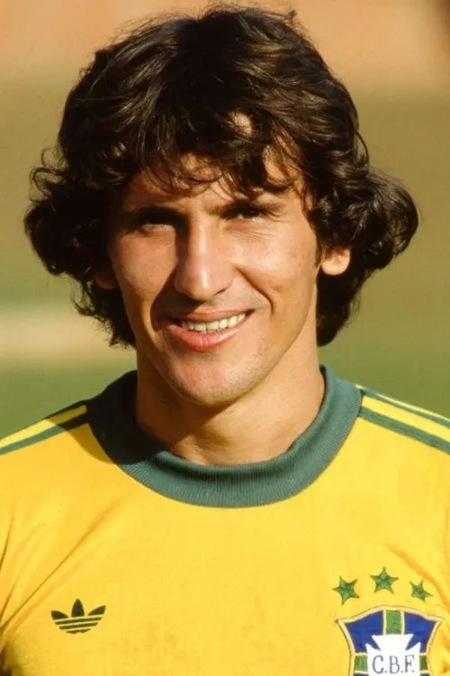 Zico interpretando a Himself