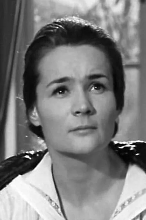 Зинаида Славина interpretando a