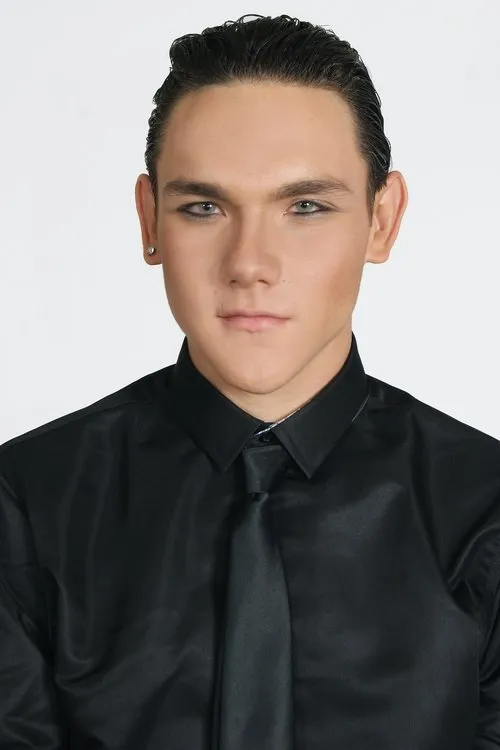 Estrella Suárez ha trabajado con Zirhank Navarro Tamayo en 1 ocasiones