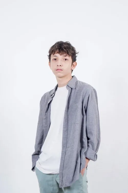 Zizie Zidane interpretando a Gian