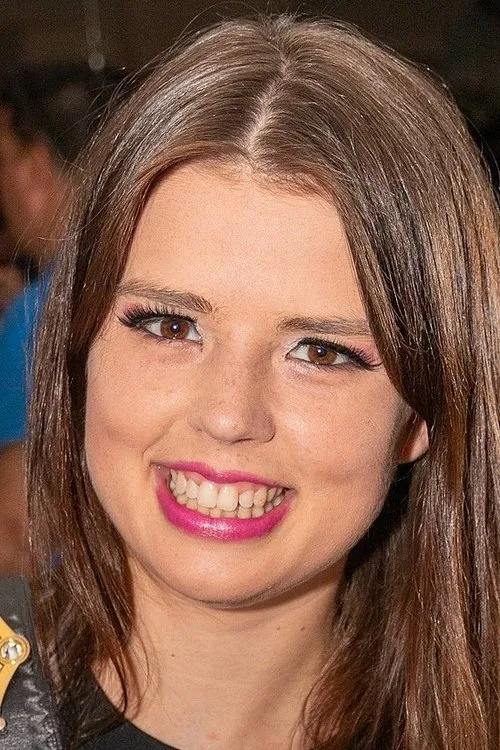 Zoe Dines en su biografía y filmografía