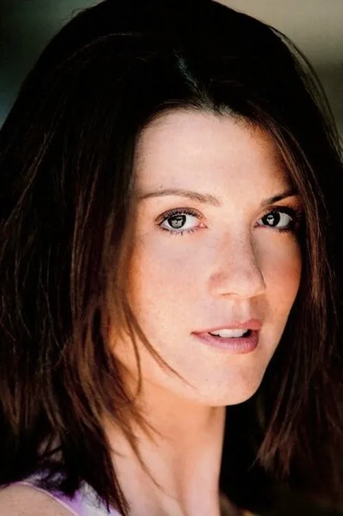 Zoe McLellan interpretando a Londyn