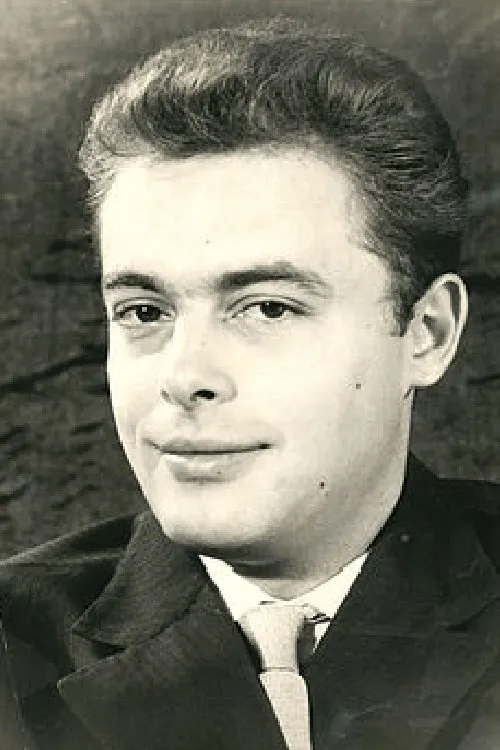 Zoran Milosavljević en su biografía y filmografía