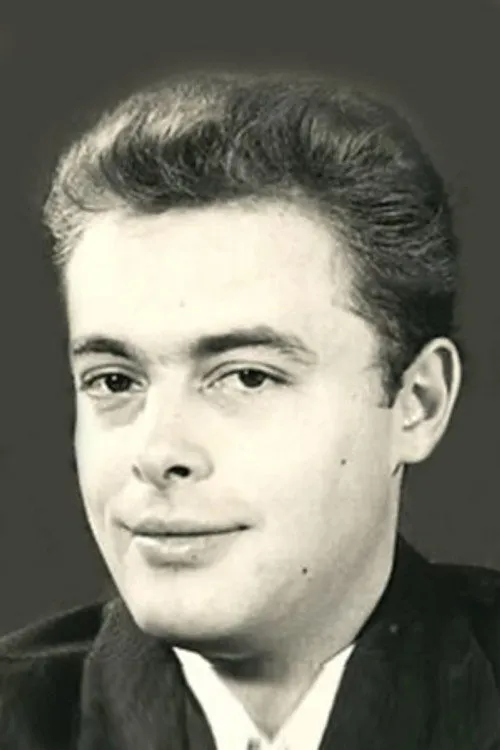 Zoran Stojiljković interpretando a 