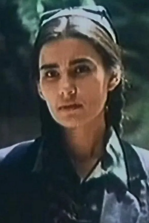 Zulhumor Muminova interpretando a 