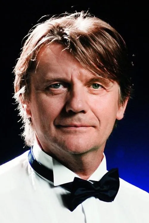 Demeter Bitenc ha trabajado con Zvone Hribar en 8 ocasiones