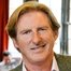 Adrian Dunbar como SI Ted Hastings