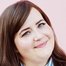 Aidy Bryant como Emmy Fairfax (voice)