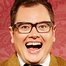 Alan Carr como Self - Presenter