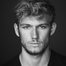 Alex Pettyfer como Brody