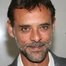 Alexander Siddig como Ahmed Suidani
