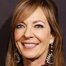 Allison Janney como Crystal Cohen