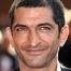 Amr Waked como Hussein Kamel