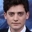 Aneurin Barnard como Daniel Solace