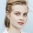 Angourie Rice como Siobhan Sheehan