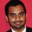 Aziz Ansari como Dev Shah