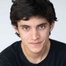 Biel Rossell como Enric / Isaías (adolescente)