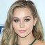 Brec Bassinger como Courtney Whitmore / Stargirl