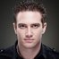 Bryce Papenbrook como Tyler (voice)