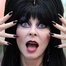 Cassandra Peterson como Elvira