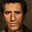 Cliff Curtis como Travis Manawa