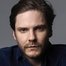 Daniel Brühl como Laszlo Kreizler