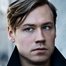 David Kross como Sami