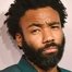 Donald Glover como Earnest 