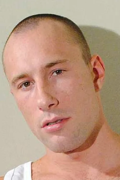 Edward Fox como Caterham