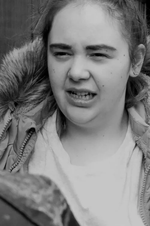 Emily Berry como Dana