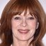 Frances Fisher como Meg Muldoon