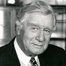 George Gaynes como Henry Warnimont