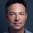 George Newbern como Everett Rutledge