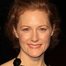 Geraldine Somerville como Ruth Palmer