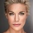 Hannah Waddingham como Tonya